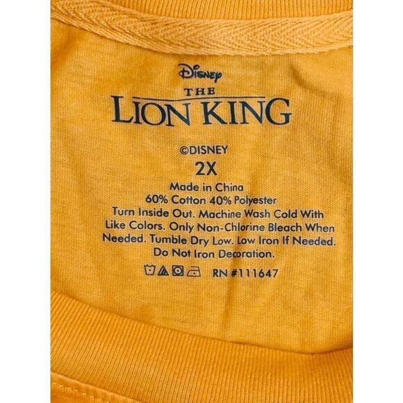 Disney’s The Lion King Women’s 2X Hakuna Matata Long Sleeve Cropped T-shirt EUC - Picture 8 of 9